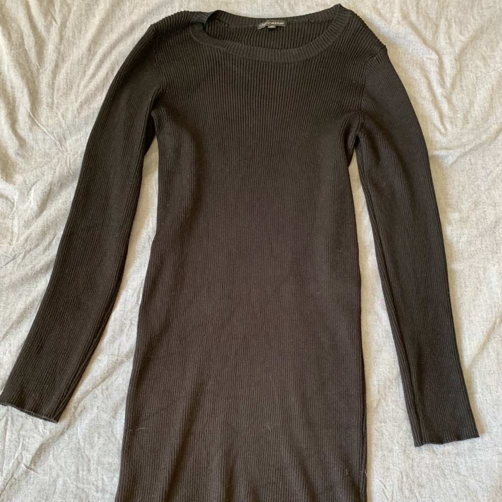 Ribbed black dress